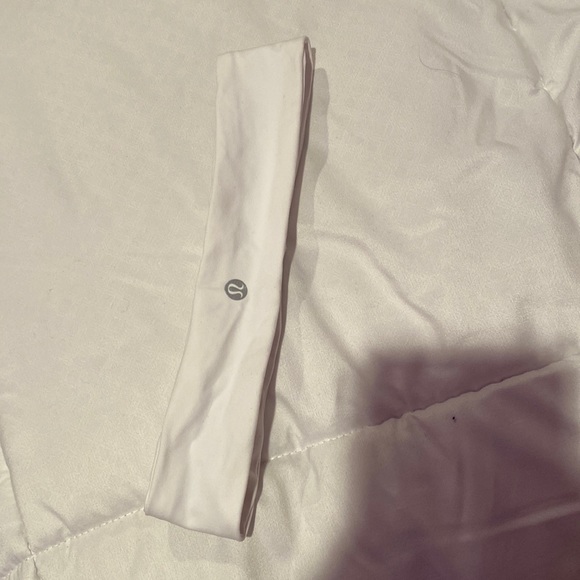 lululemon athletica Accessories - Lululemon headband